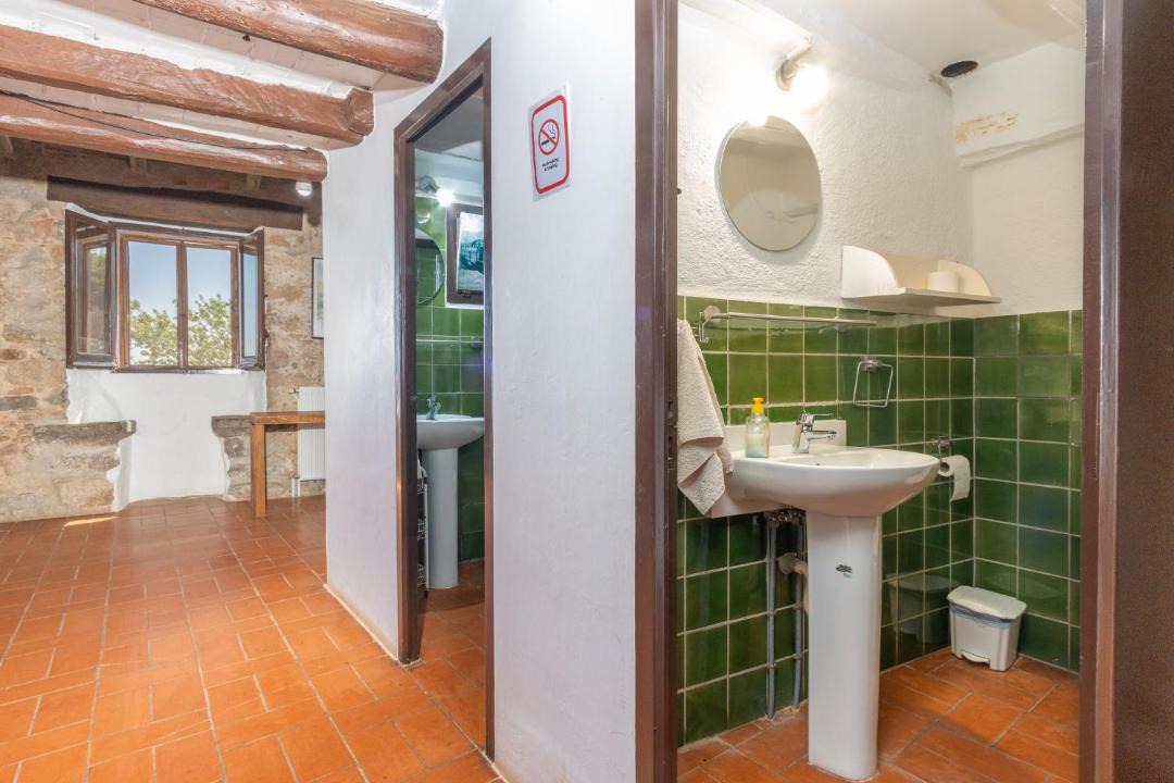 Photo of Bathroom in Camos