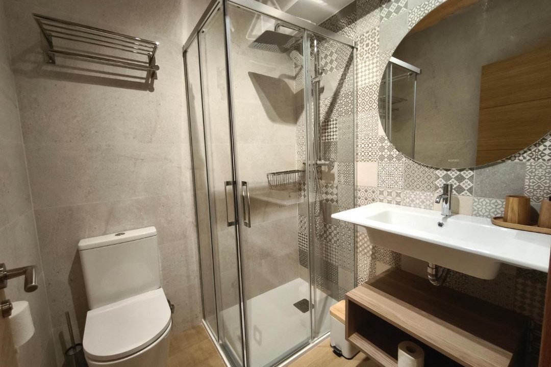 Photo of Bathroom in Panes