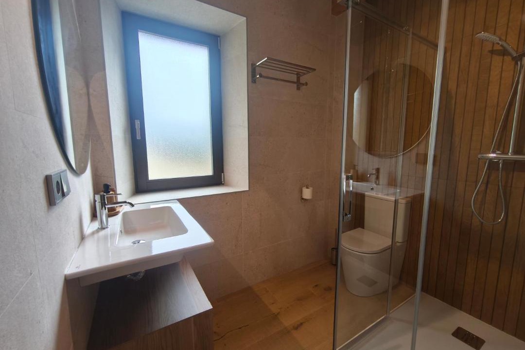 Photo of Bathroom in Panes