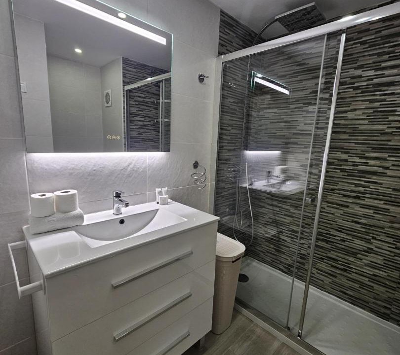 Photo of Bathroom in Benidorm Centro