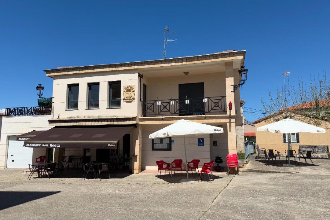 Photo of Others in Villambistia