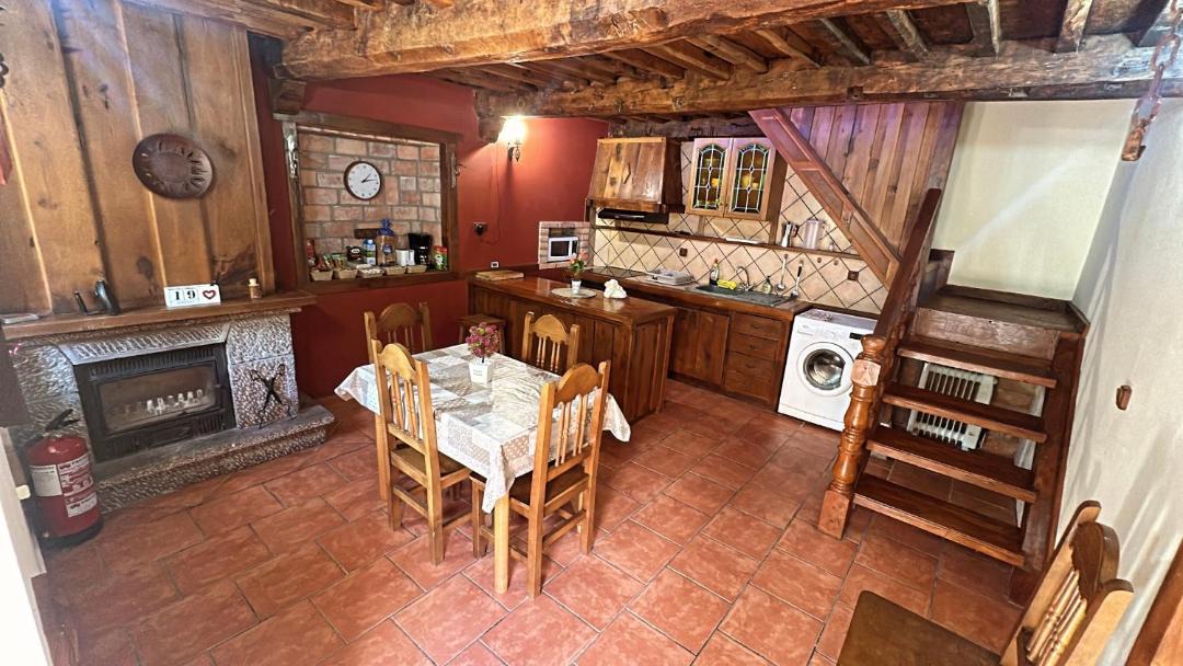 Photo of Kitchen in Cremenes
