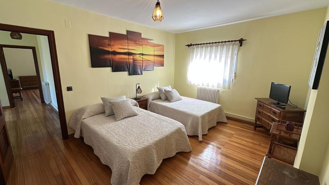 Photo of Bedroom in Cremenes