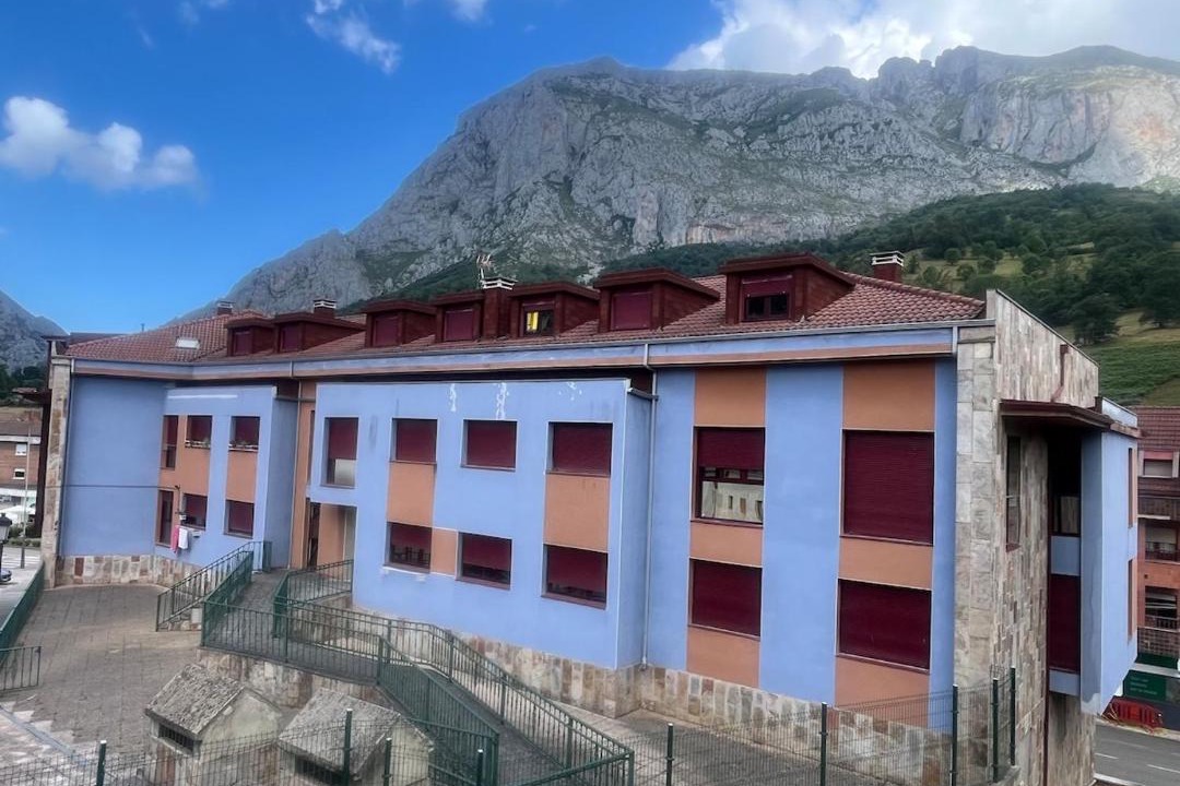 Photo of Buildings in La Plaza