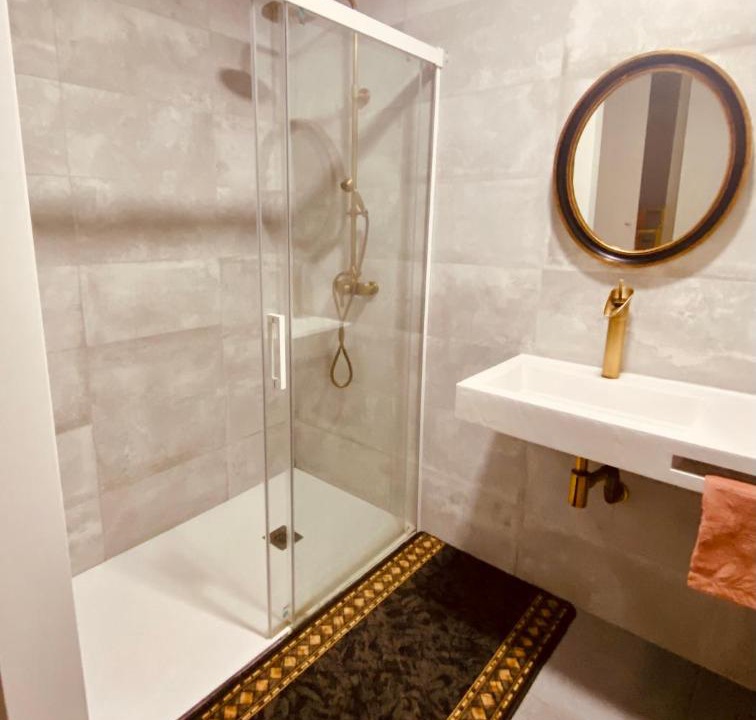 Photo of Bathroom in Destriana