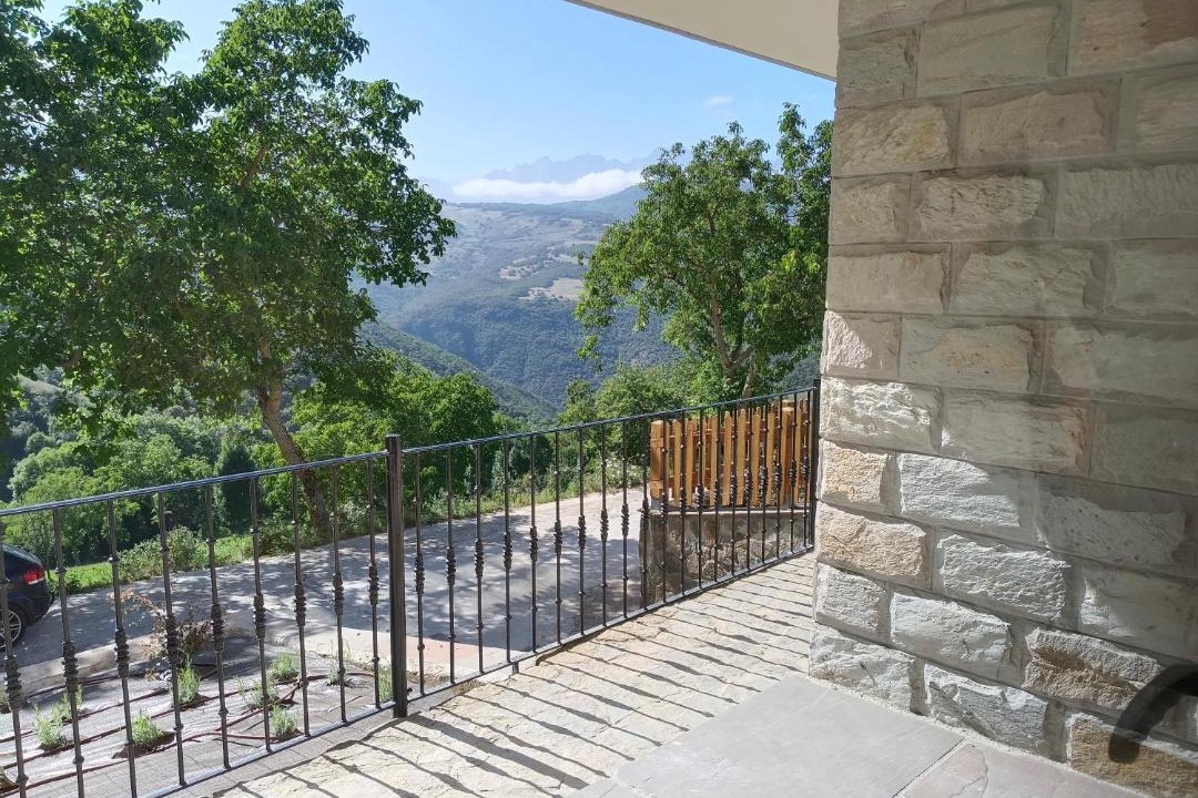 Photo of Patio Balcony in Tollo