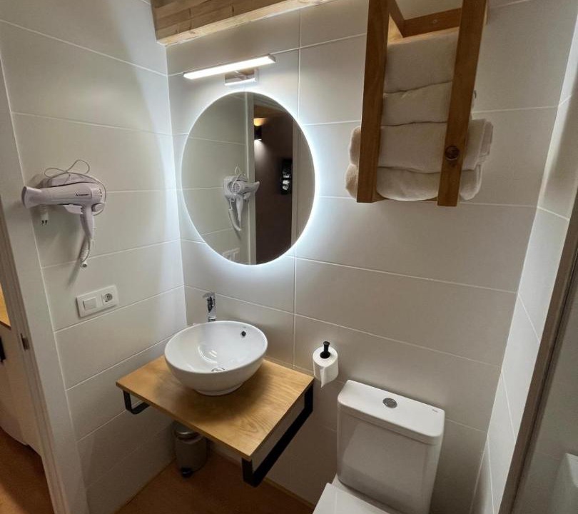 Photo of Bathroom in Navaleno