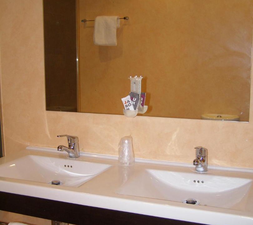 Photo of Bathroom in Buniel