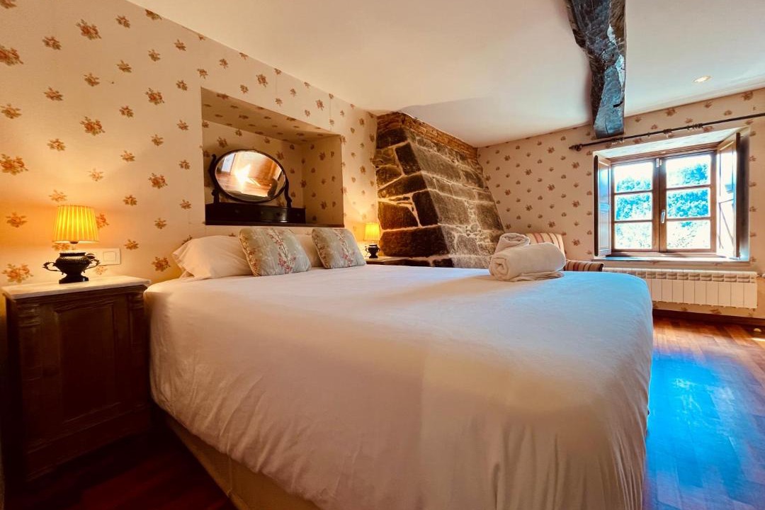 Photo of Bedroom in Callobre