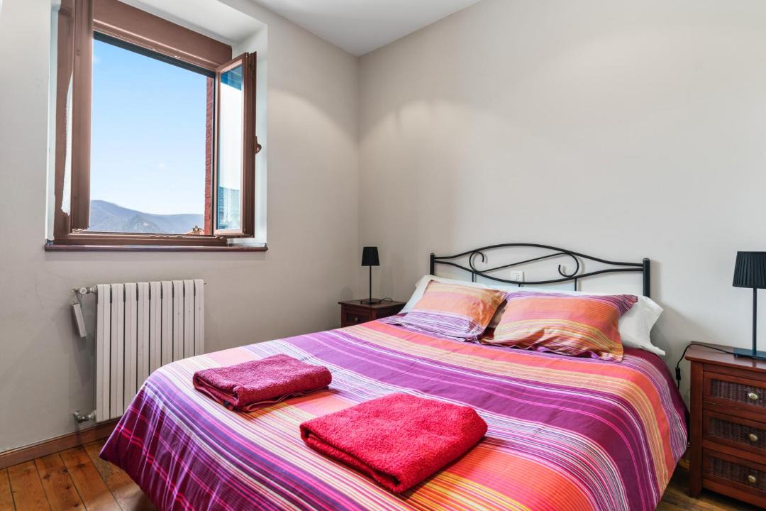 Photo of Bedroom in Lena
