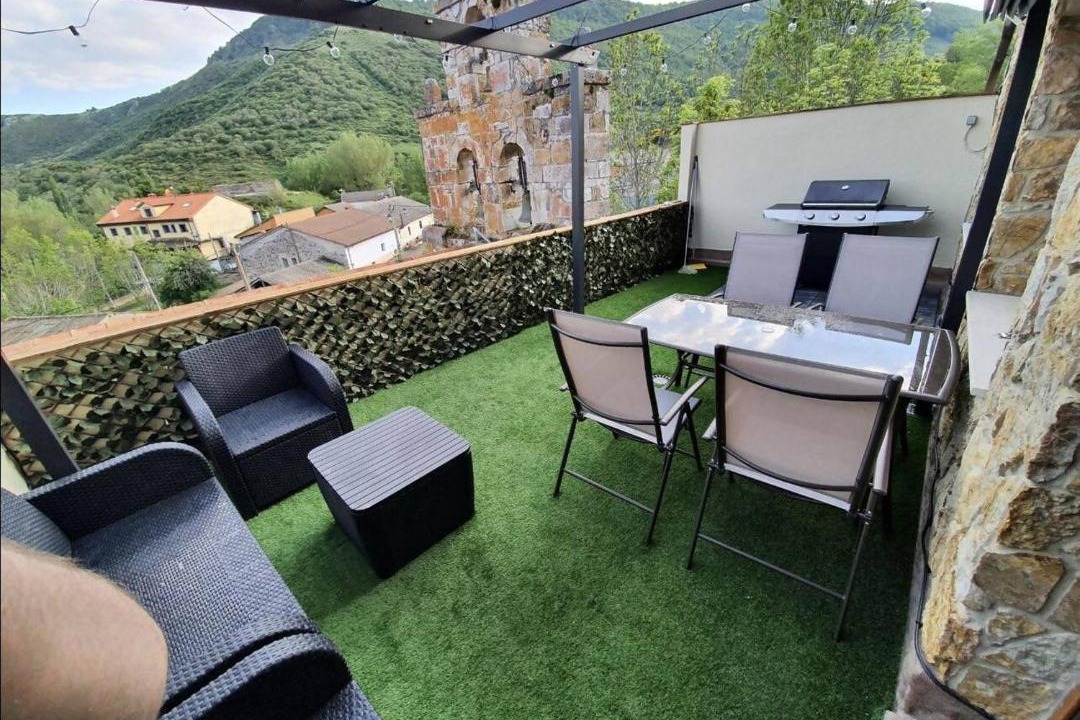 Photo of Patio Balcony in Cardano de Abajo