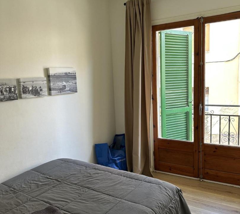 Photo of Bedroom in Roses Town Center