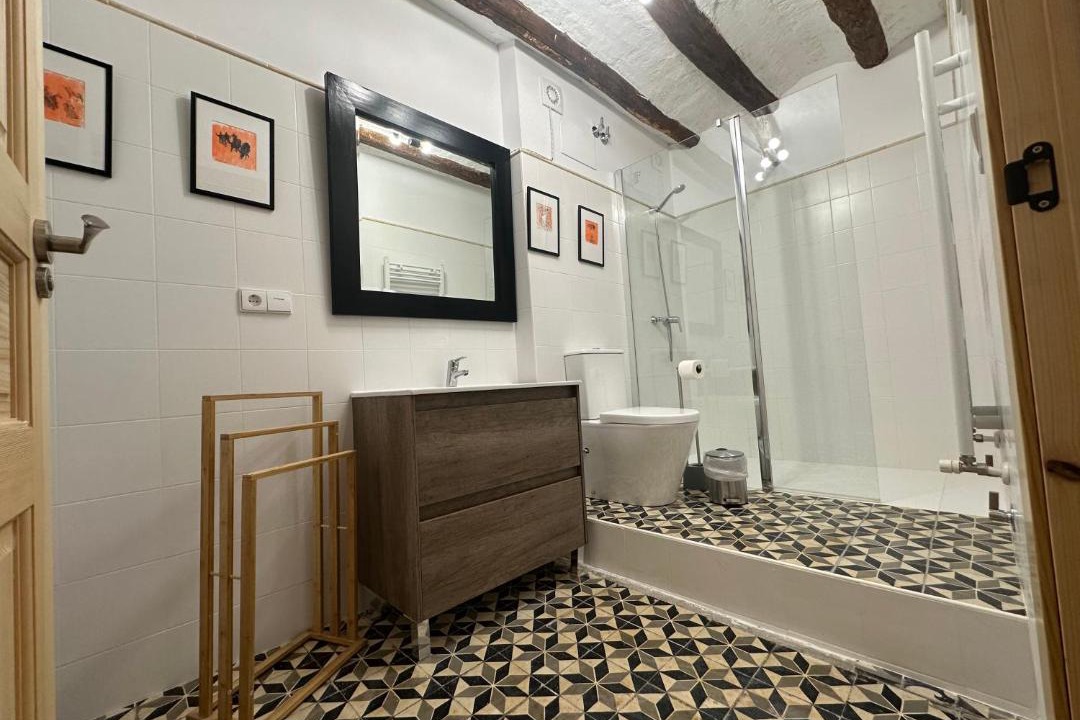 Photo of Bathroom in Lerin