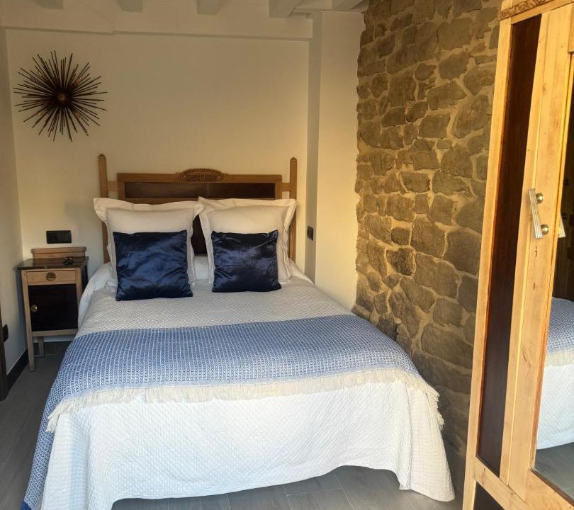 Photo of Bedroom in Laguardia Old Town