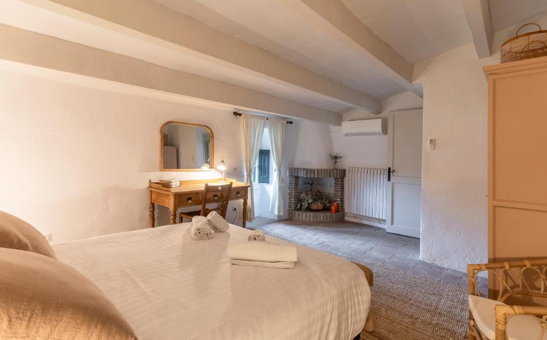 Photo of Bedroom in Mont-Ras