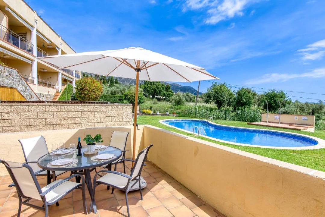 Photo of Patio Balcony in Palau-Saverdera