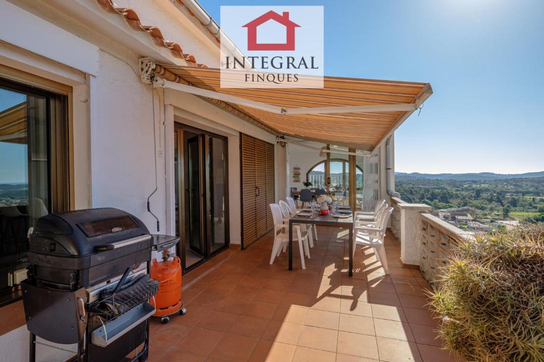 Photo of Patio Balcony in Vall-Llobrega