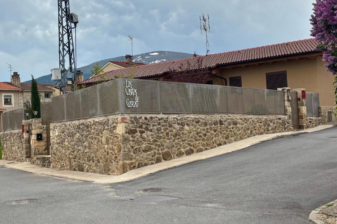 Photo of Others in Cerezo de Abajo
