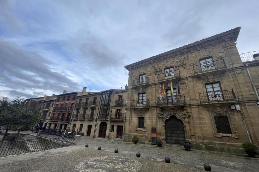 Photo of Buildings in Briones