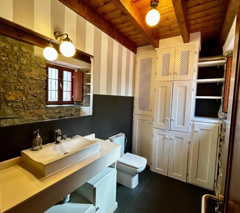 Photo of Bathroom in Penamellera Alta