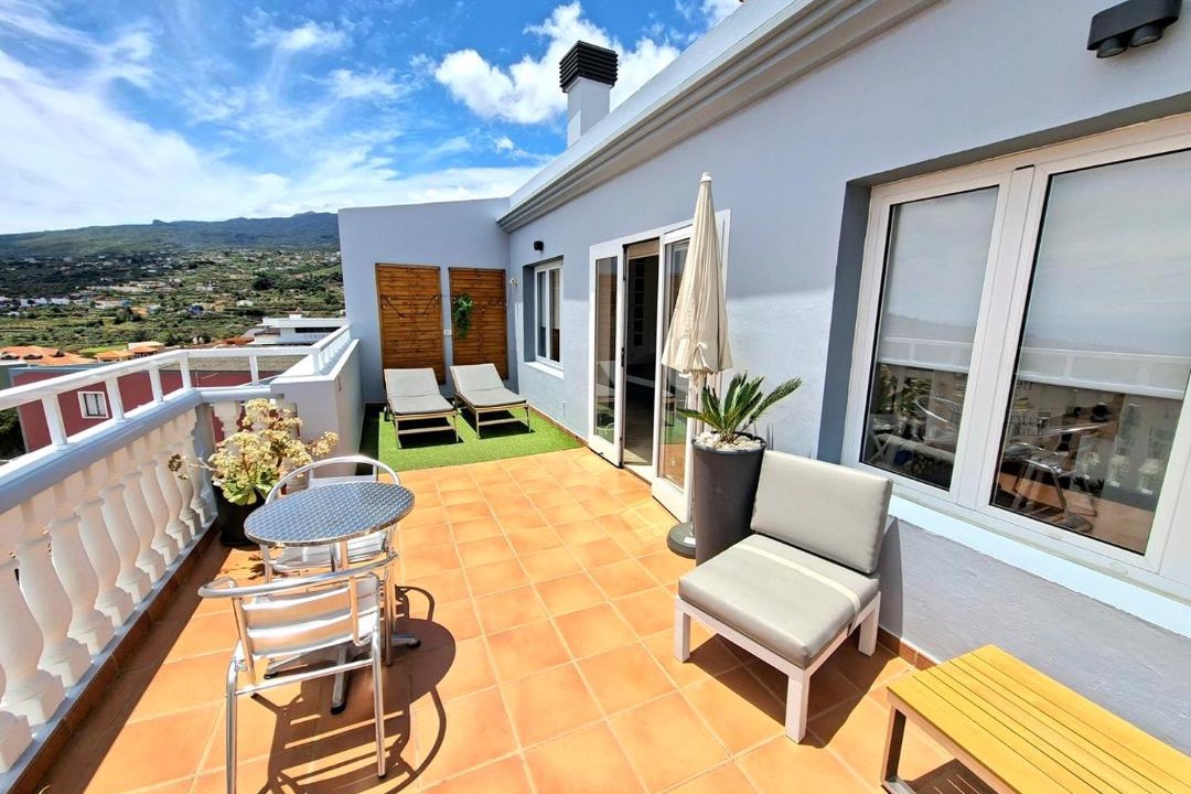 Photo of Patio Balcony in Brena Alta