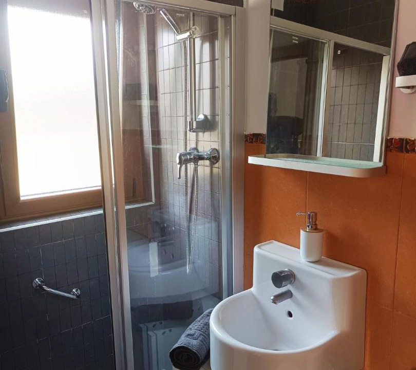 Photo of Bathroom in Garana