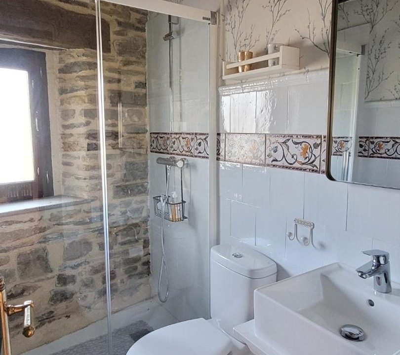 Photo of Bathroom in San Pelayo de Montija