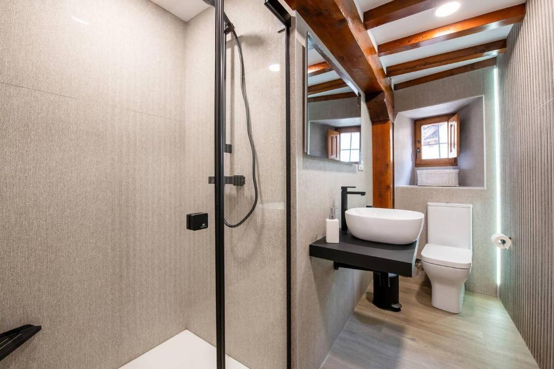 Photo of Bathroom in Potes