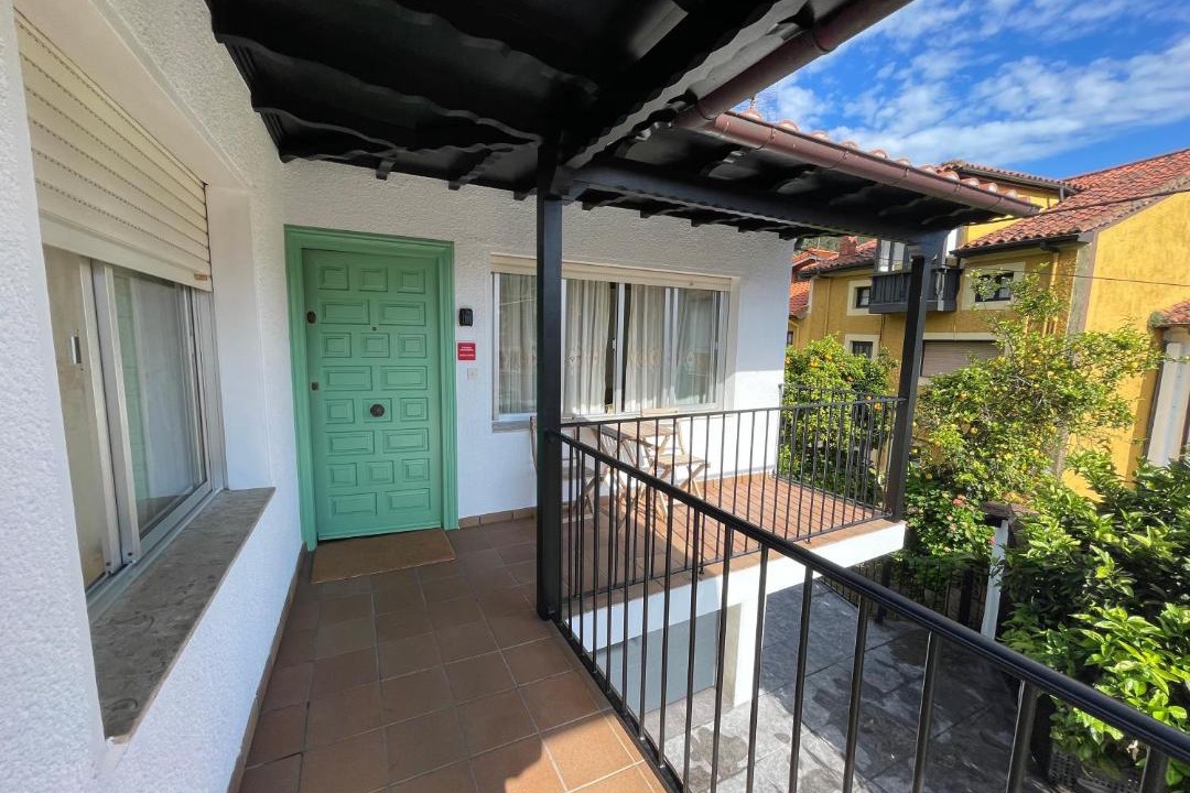 Photo of Patio Balcony in Novales