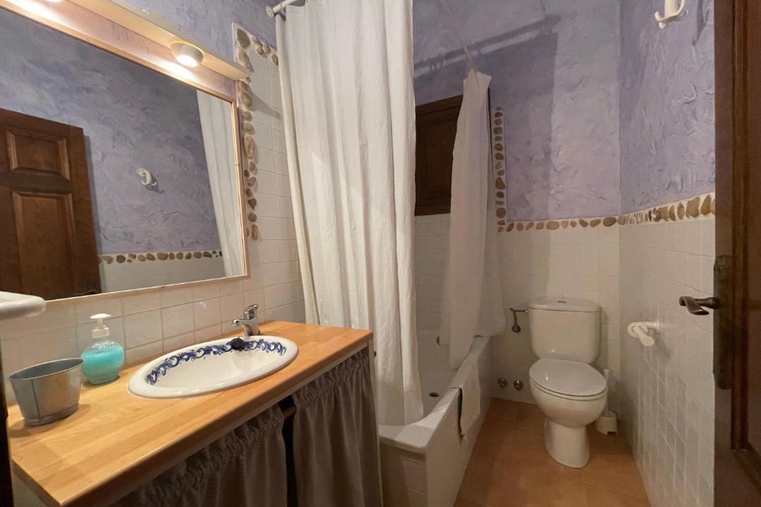 Photo of Bathroom in Huerta de Arriba
