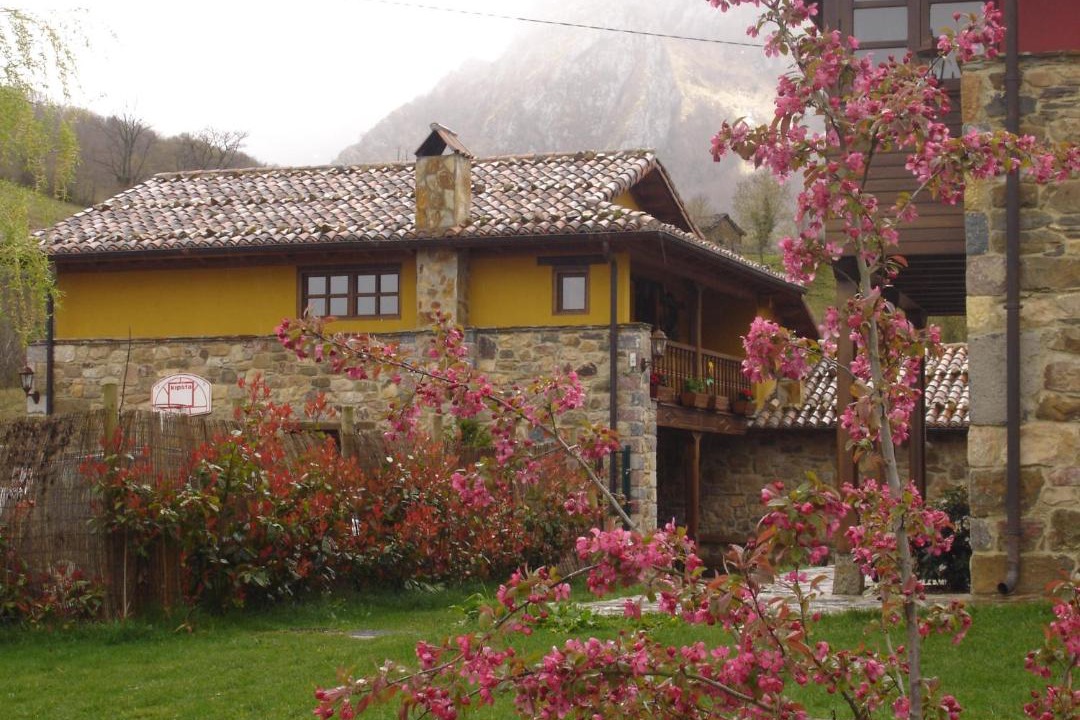 Photo of Others in Quiros