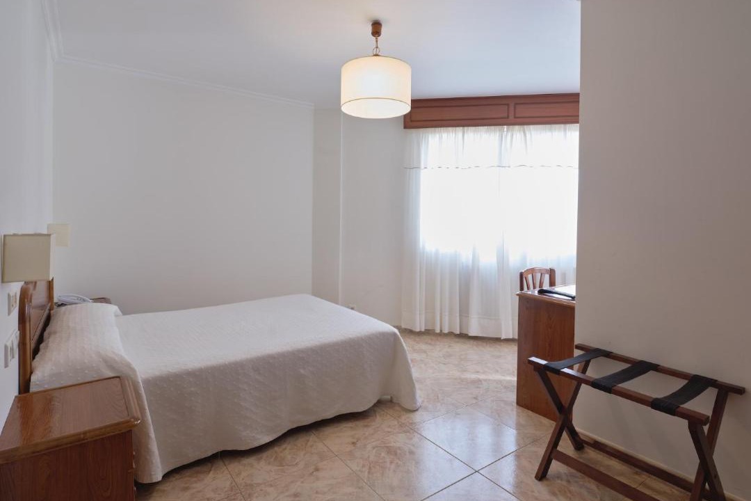 Photo of Bedroom in Naron