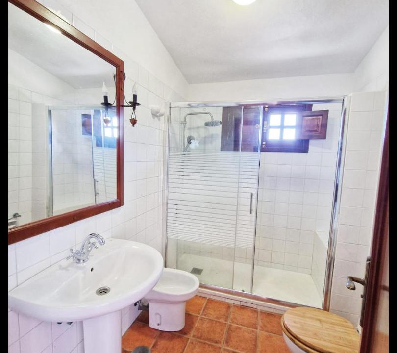 Photo of Bathroom in Isora