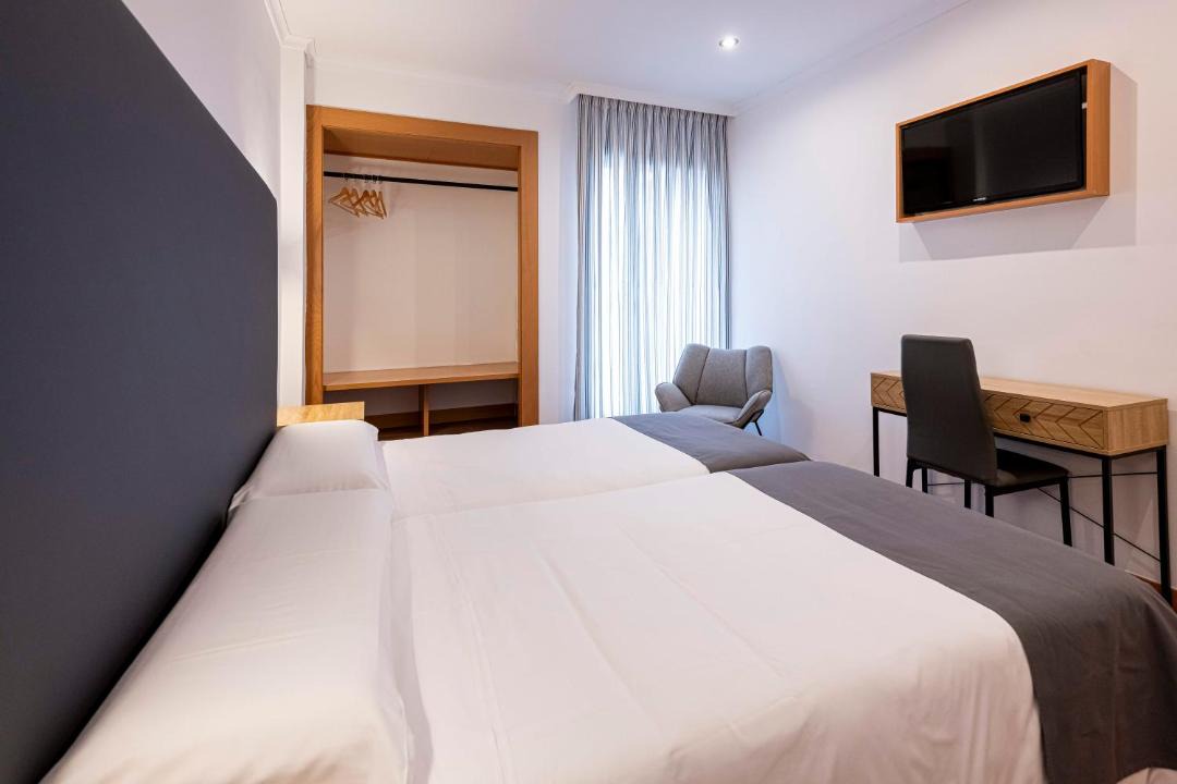 Photo of Bedroom in Almadrones