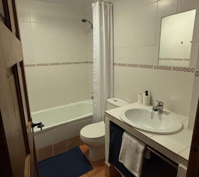 Photo of Bathroom in Tozar