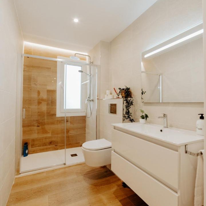 Photo of Bathroom in Logrono City Centre