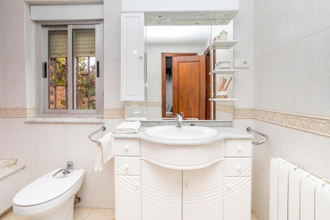Photo of Bathroom in Villamanan