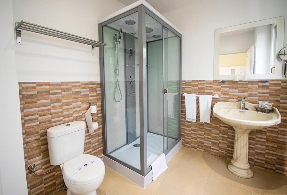 Photo of Bathroom in Tirgo