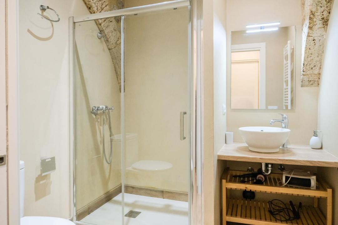 Photo of Bathroom in Besalu