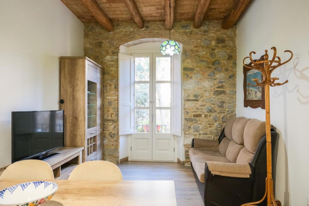 Photo of Others in Besalu