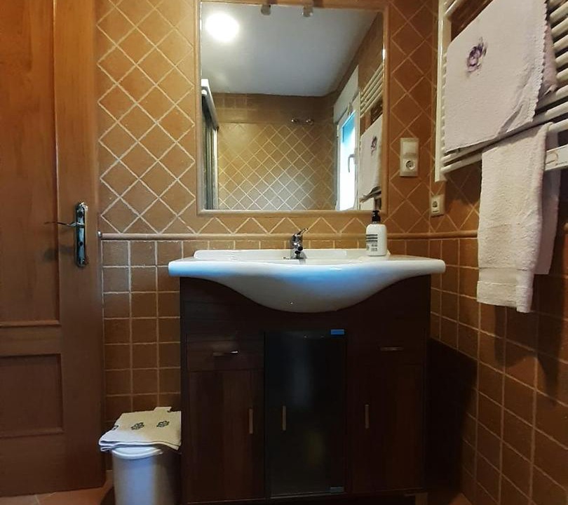 Photo of Bathroom in San Martin del Pimpollar