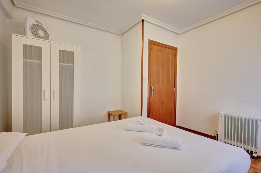 Photo of Bedroom in Haro