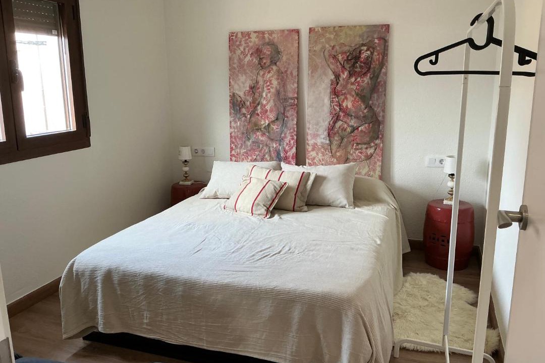 Photo of Bedroom in Ibdes