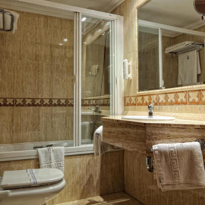 Photo of Bathroom in Aranda de Duero