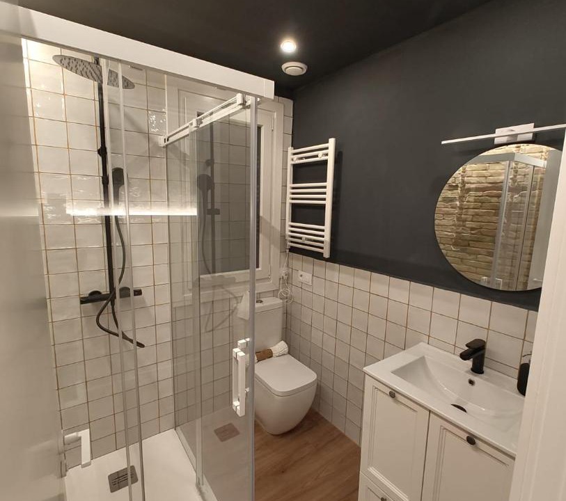 Photo of Bathroom in Logrono Historic Centre