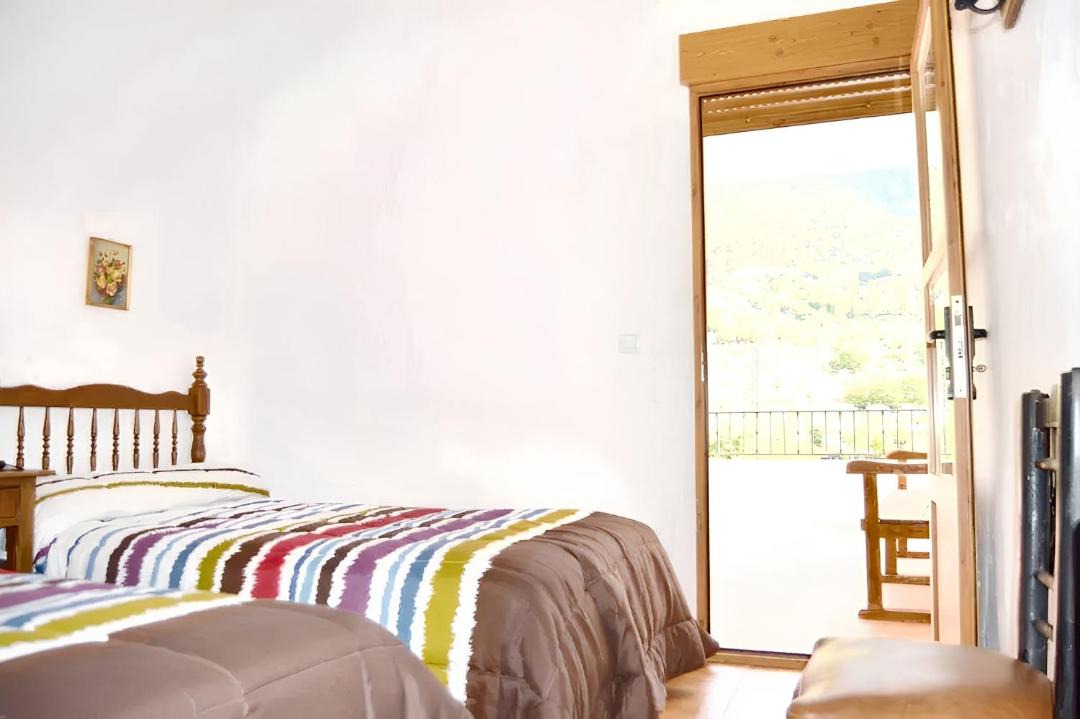 Photo of Bedroom in Siles