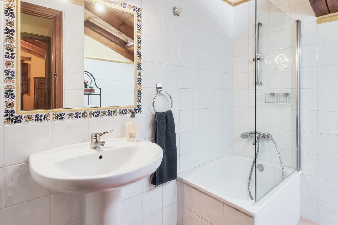 Photo of Bathroom in Santa Maria de Valdeon