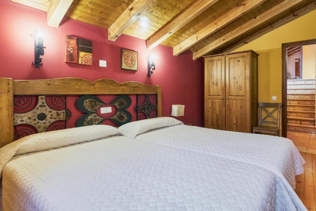 Photo of Bedroom in Santa Maria de Valdeon