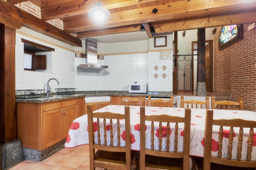 Photo of Kitchen in Santa Maria de Valdeon