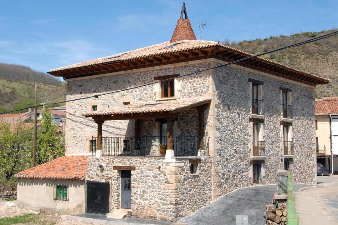 Photo of Buildings in Barbadillo del Pez
